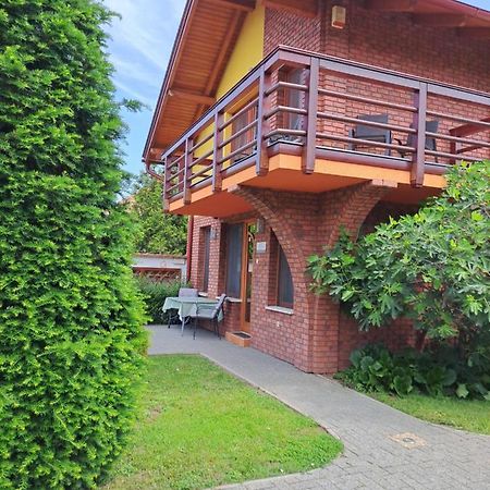 Rozmaring Apartmanok Gyula Ngoại thất bức ảnh