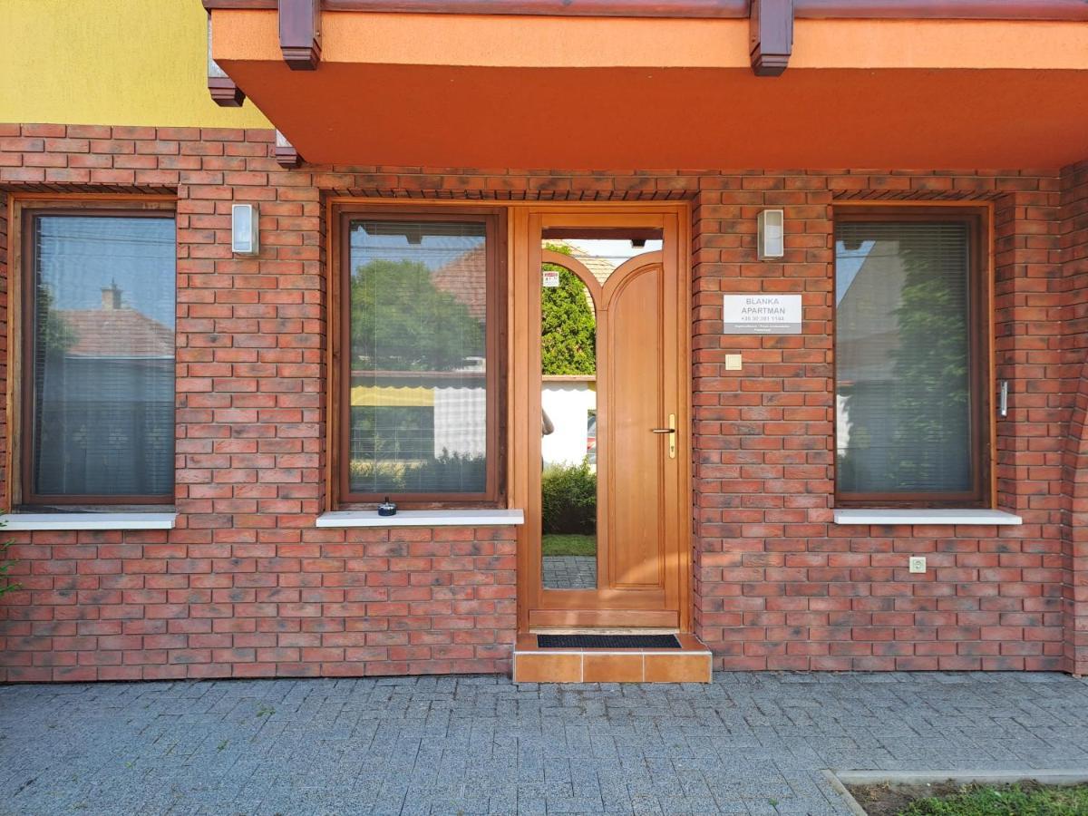 Rozmaring Apartmanok Gyula Ngoại thất bức ảnh