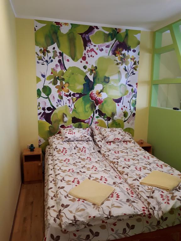 Rozmaring Apartmanok Gyula Ngoại thất bức ảnh