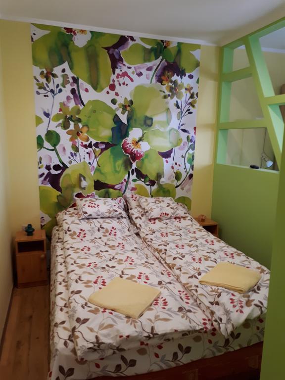 Rozmaring Apartmanok Gyula Ngoại thất bức ảnh