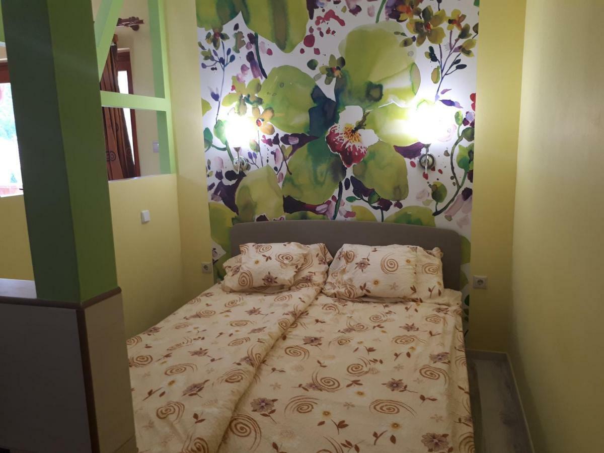 Rozmaring Apartmanok Gyula Ngoại thất bức ảnh
